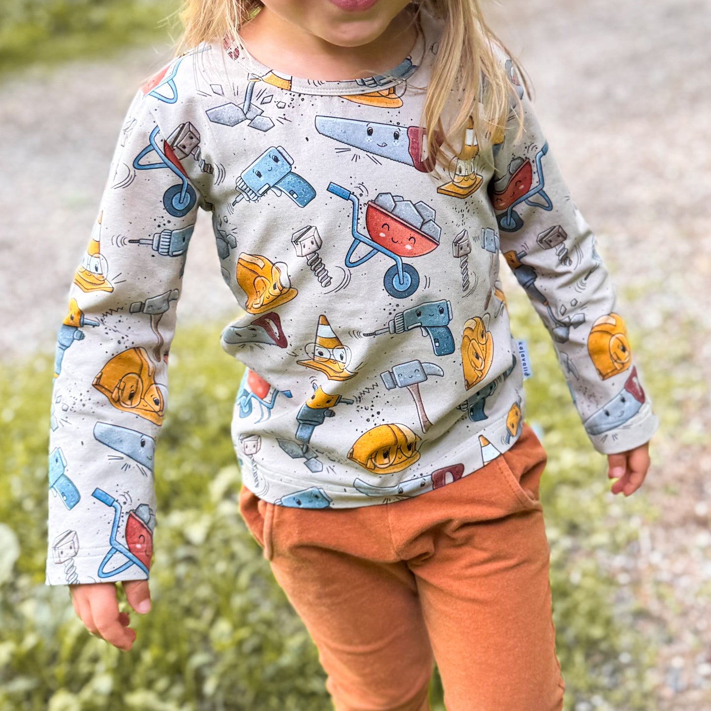 Pitkähihainen trikoopaita